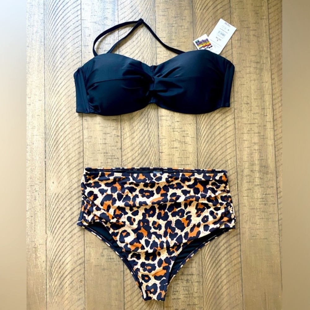 🔅 Woman’s 2 Piece Bikini Size LG 🔅